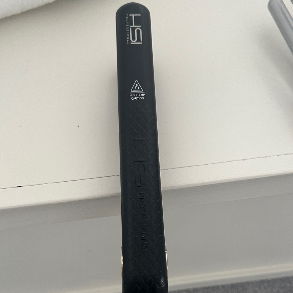 HSI Professional Hair Straightener